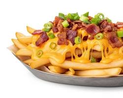 PAPAS RUSTICAS CON CHEDDAR Y PANCETA