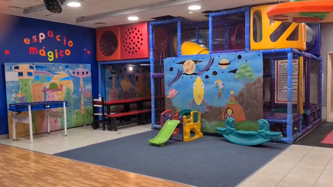 Sala de juegos pelotero